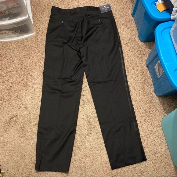 Stafford Black Dress Pants with Straight Leg Design Mens 36x34 Classic Fit Wool - Picture 1 of 10